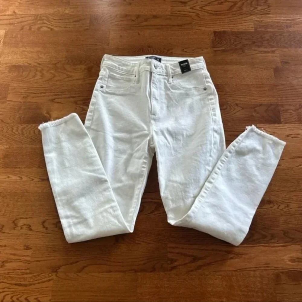 Abercrombie Simone High Rise Ankle Jeans White Denim 26 2S Chewed Raw Hem Slim